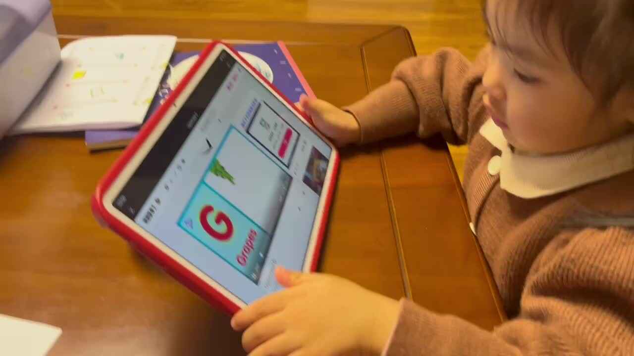 中B班李茵琪跟读英语.MOV