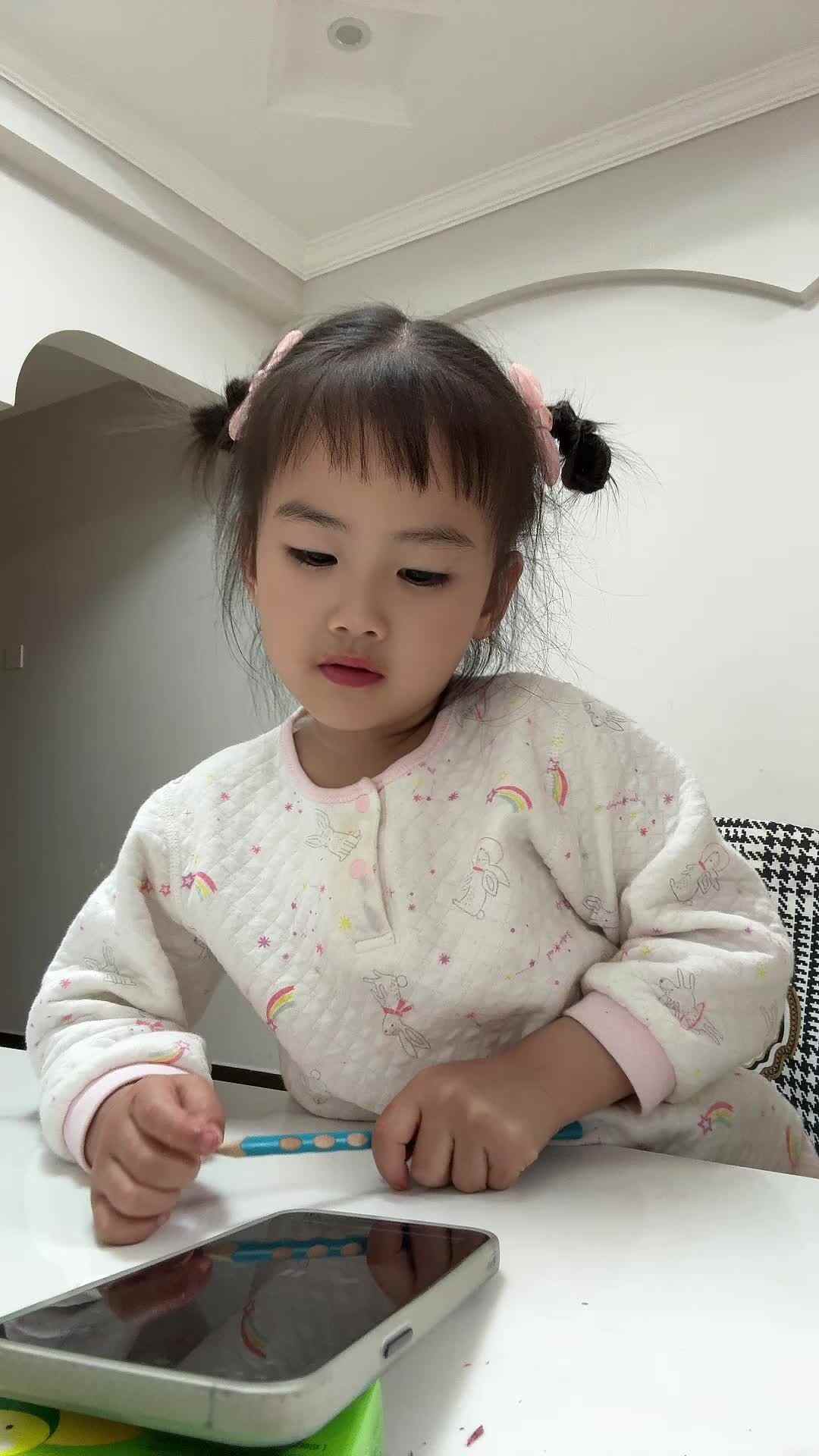 中B班 李曦蕊 观看视频