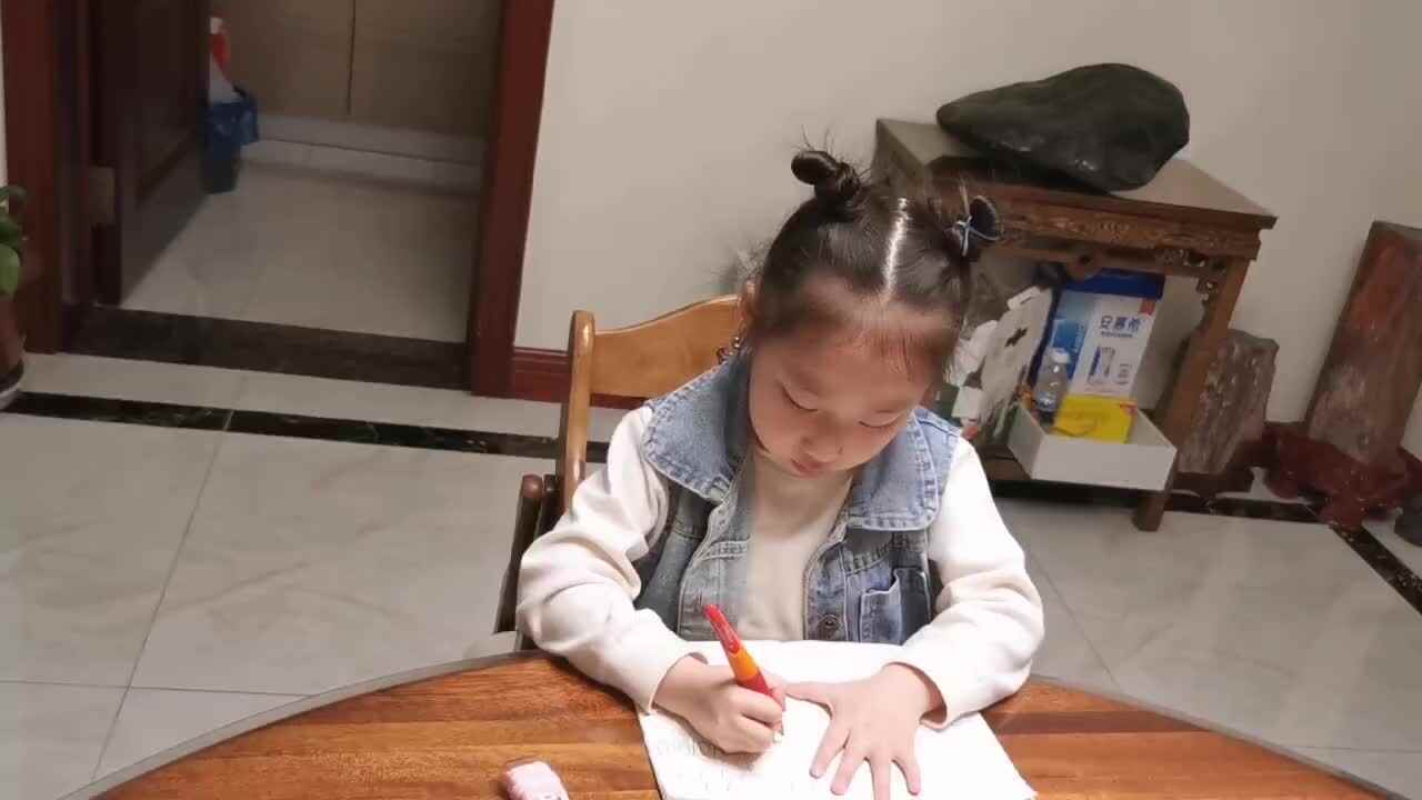 李芊仪书写数字 10