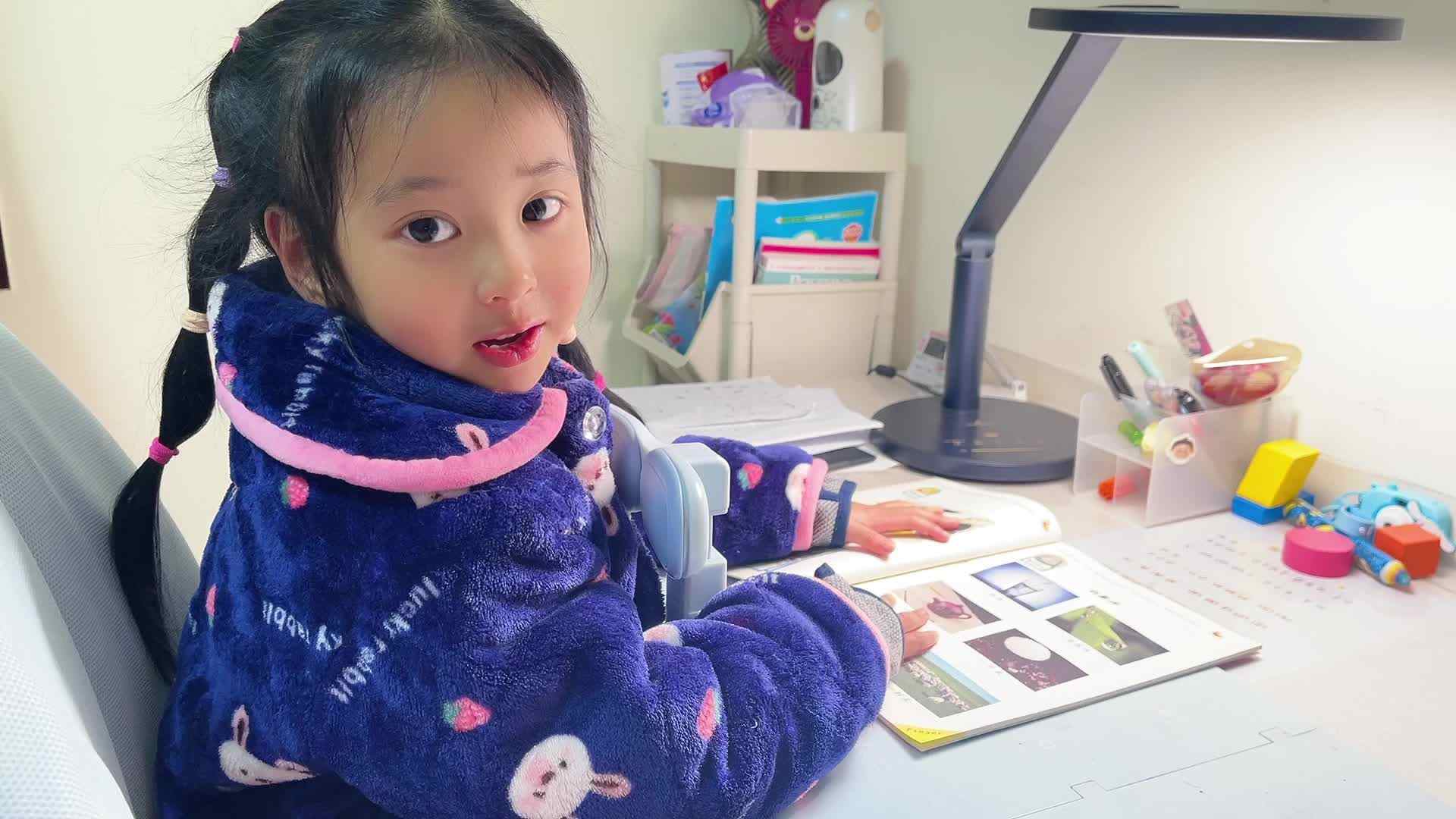 2026级B班20240306吴晨希闯关练习-指读《有多少》.mp4