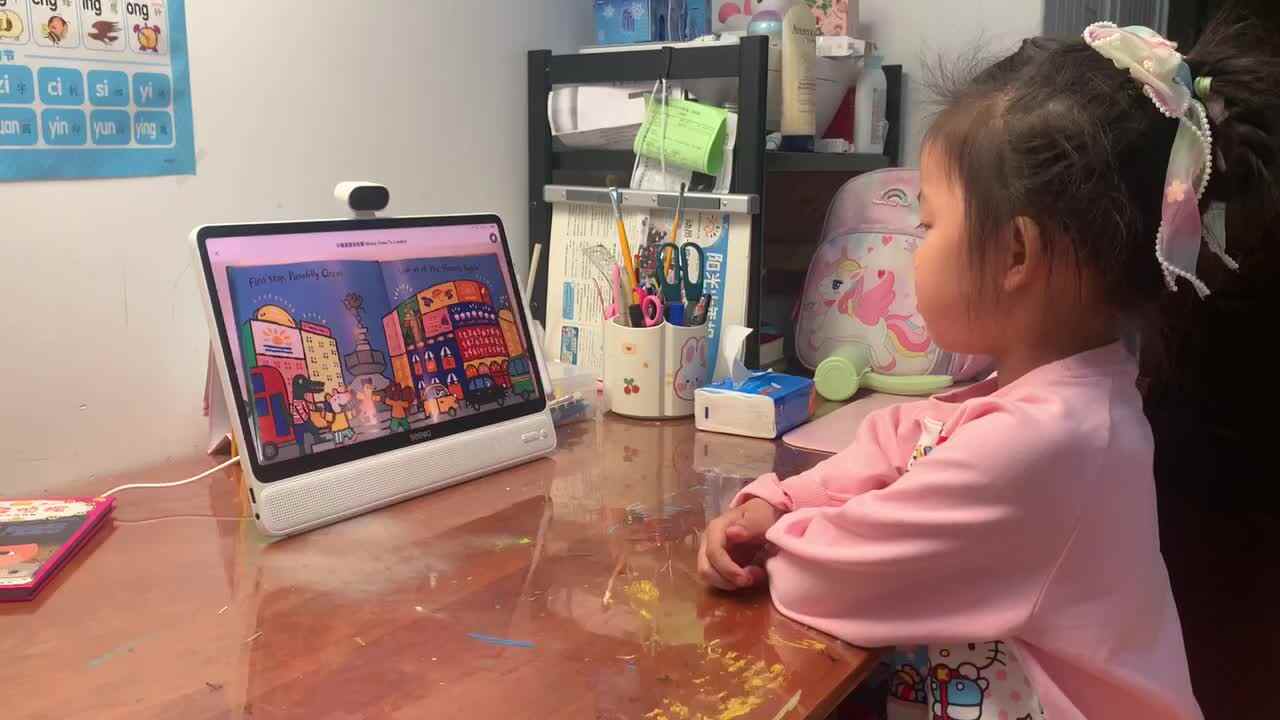 20240331陈彦兮闯关练习观看英文绘本《小鼠波波去伦敦》