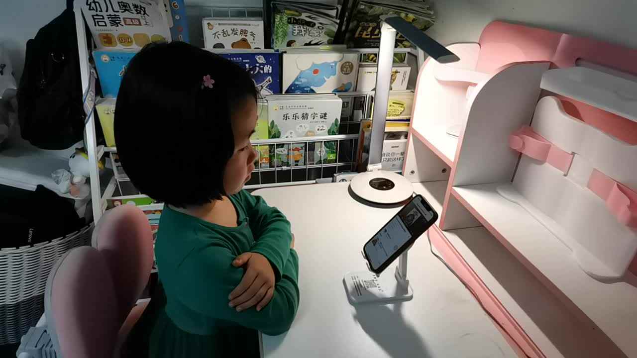 观看视频《请刷牙》.mp4