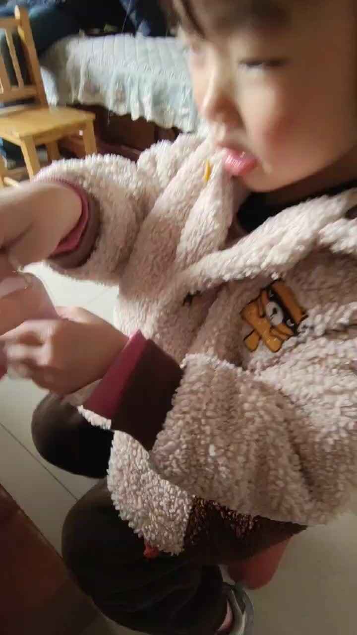 中B班徐子伊卡片识字