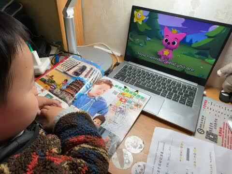 英语儿歌240309.MOV