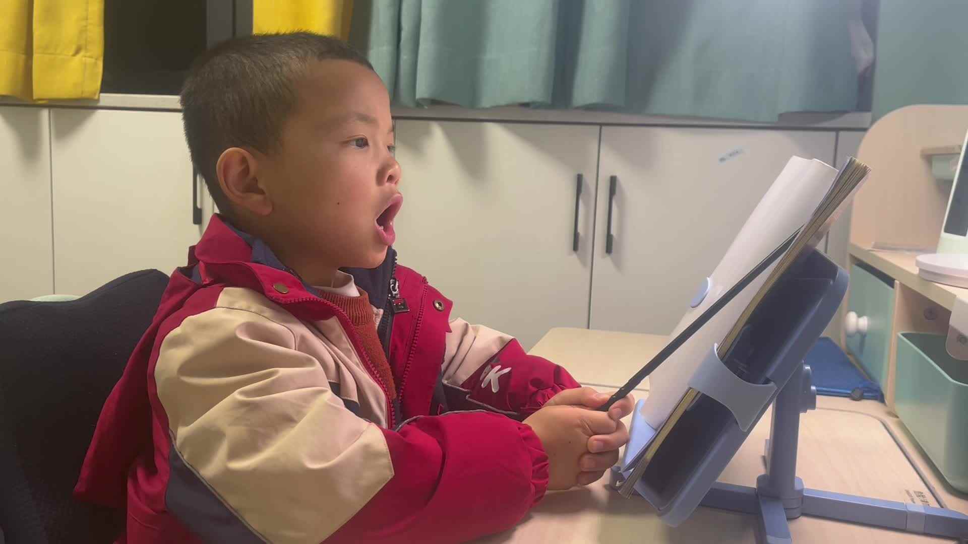 学前B班温志成拼读练习十五(848-867).2024.03.04.mov