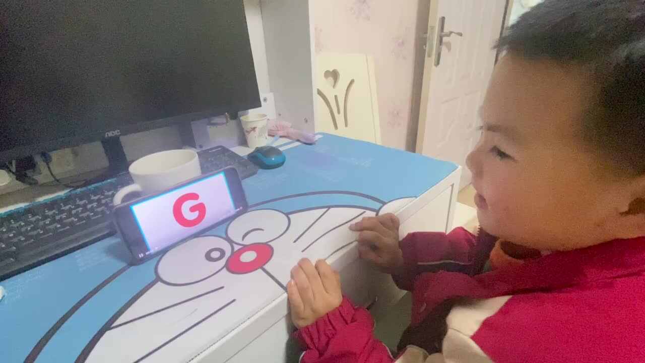 中B班吕子垚英文练习（.Uppercase G ）.MOV