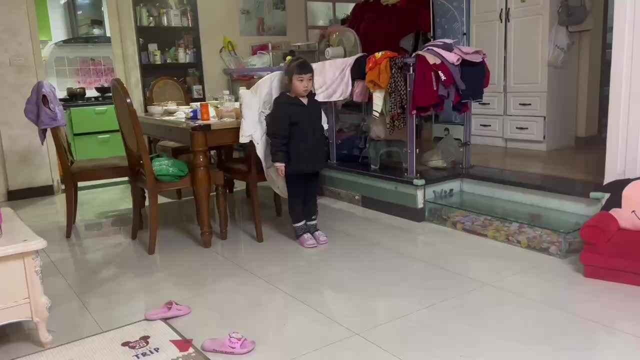 ⁣20240313中B班舒琳芯练习踏步走