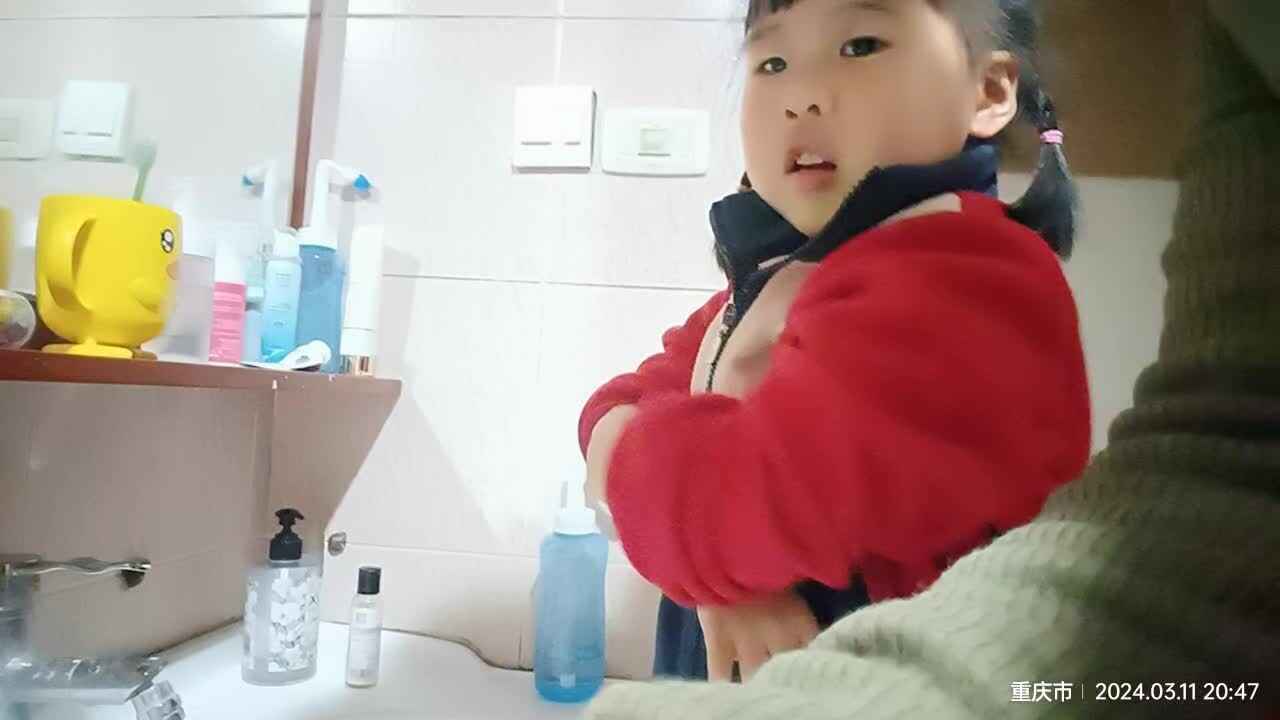 202403011中A于陈昱《洗手》