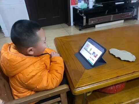 中B班赵芃栎英语跟读