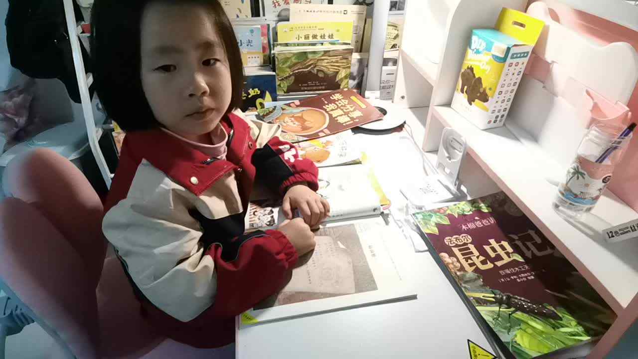 朗读诗歌《从前慢》.mp4