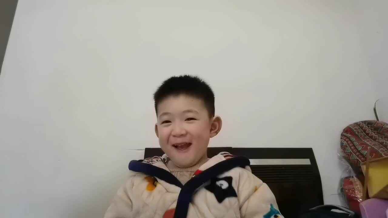 2024.3.6大B班  ⁣朗读成语接龙《白的前三排》