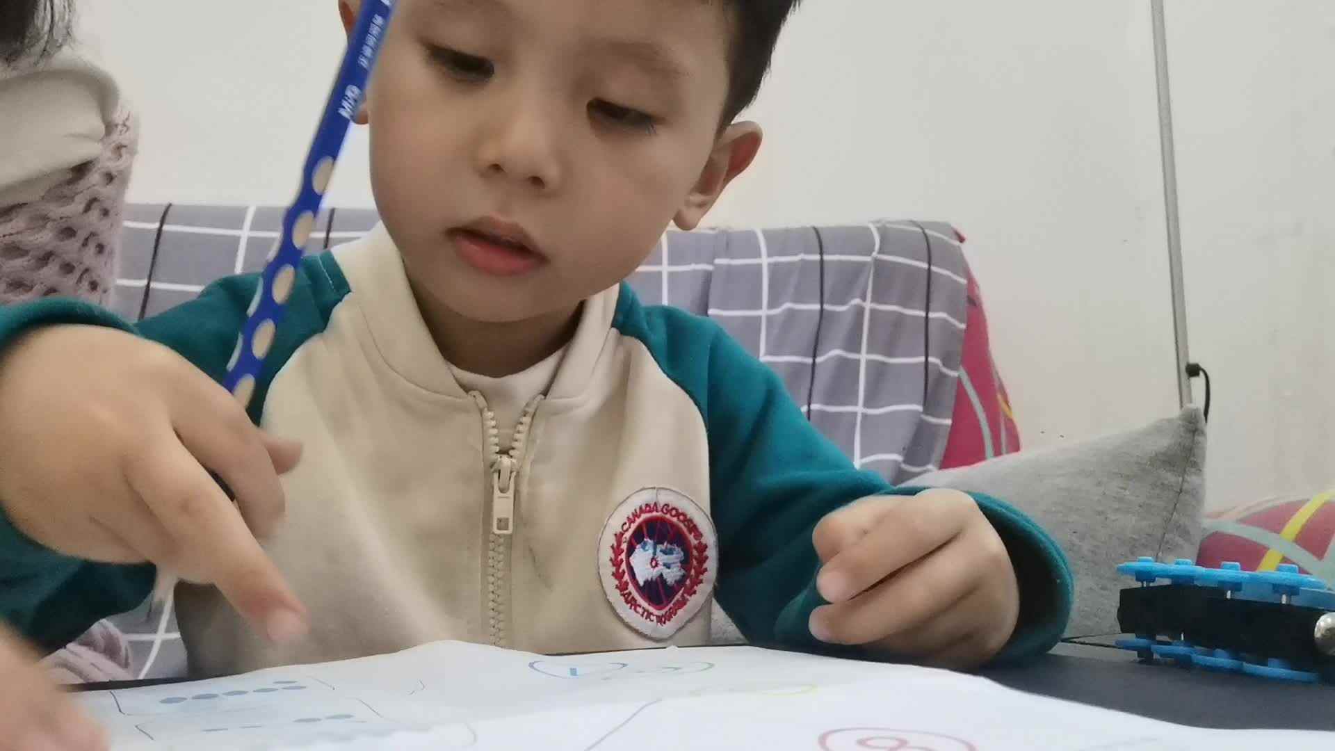 中B班王千与数字连线