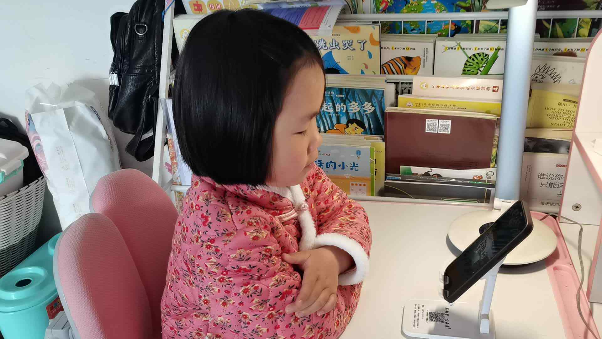 观看视频《黄果树瀑布》介绍视频.mp4