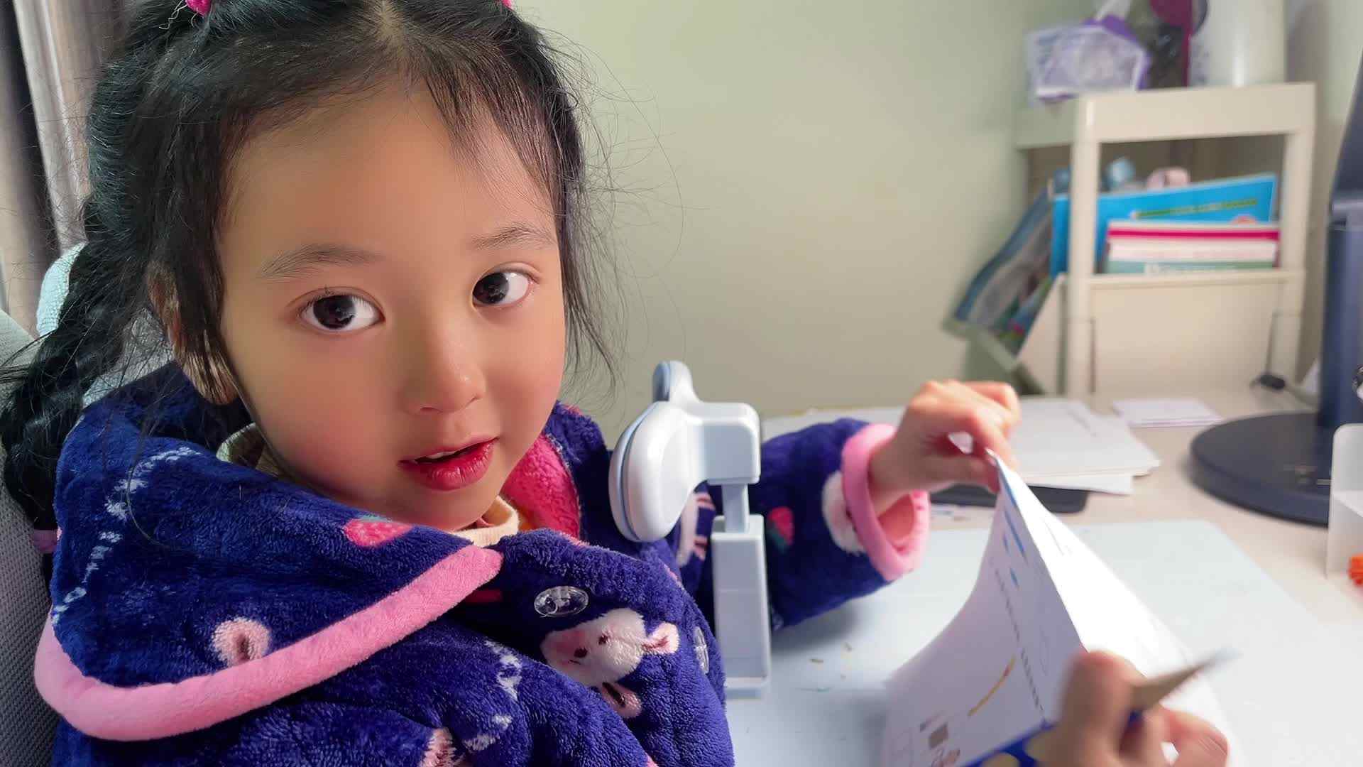 ⁣2026级B班20240307吴晨希闯关练习-《比长短、比高矮》.mp4