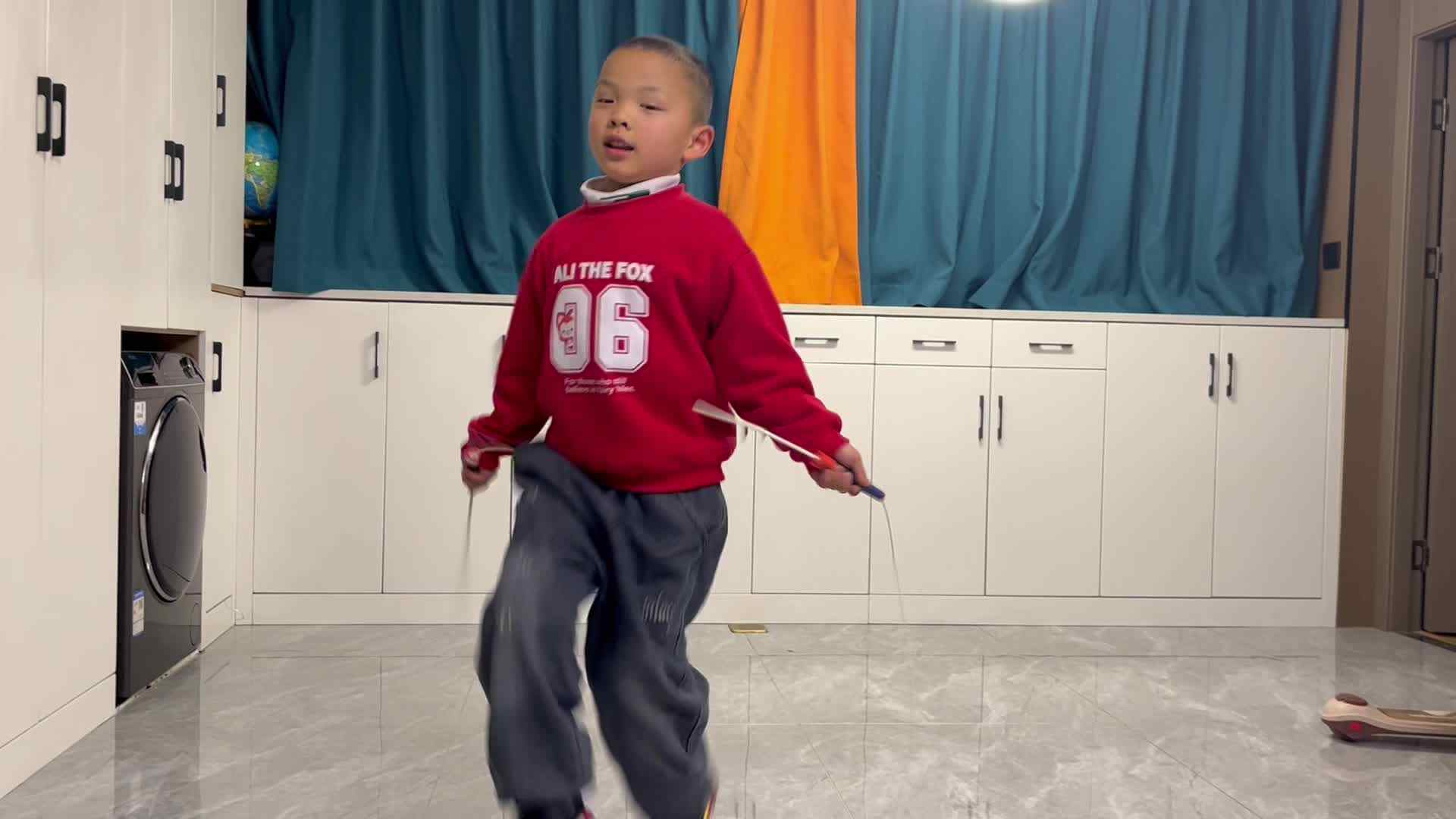 学前B班温志成跳绳练习2024.03.18.mov