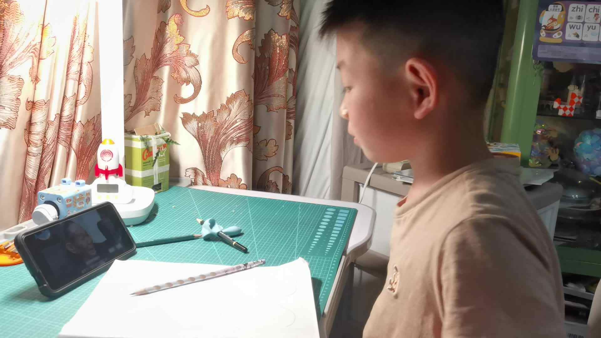 观看视频，了解袁隆平.mp4