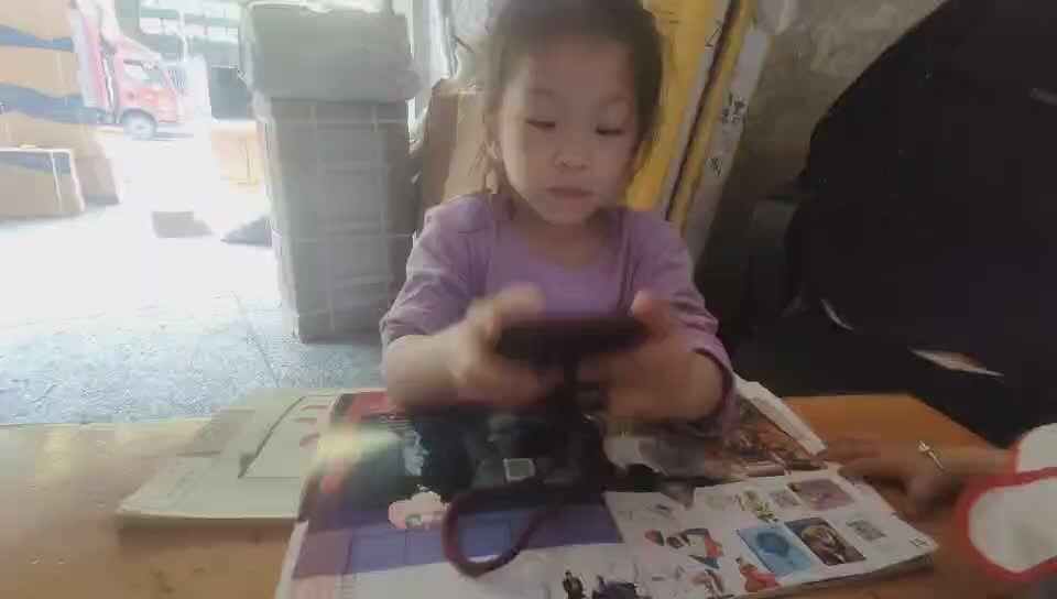 中a班唐依依观看古诗天净沙秋思