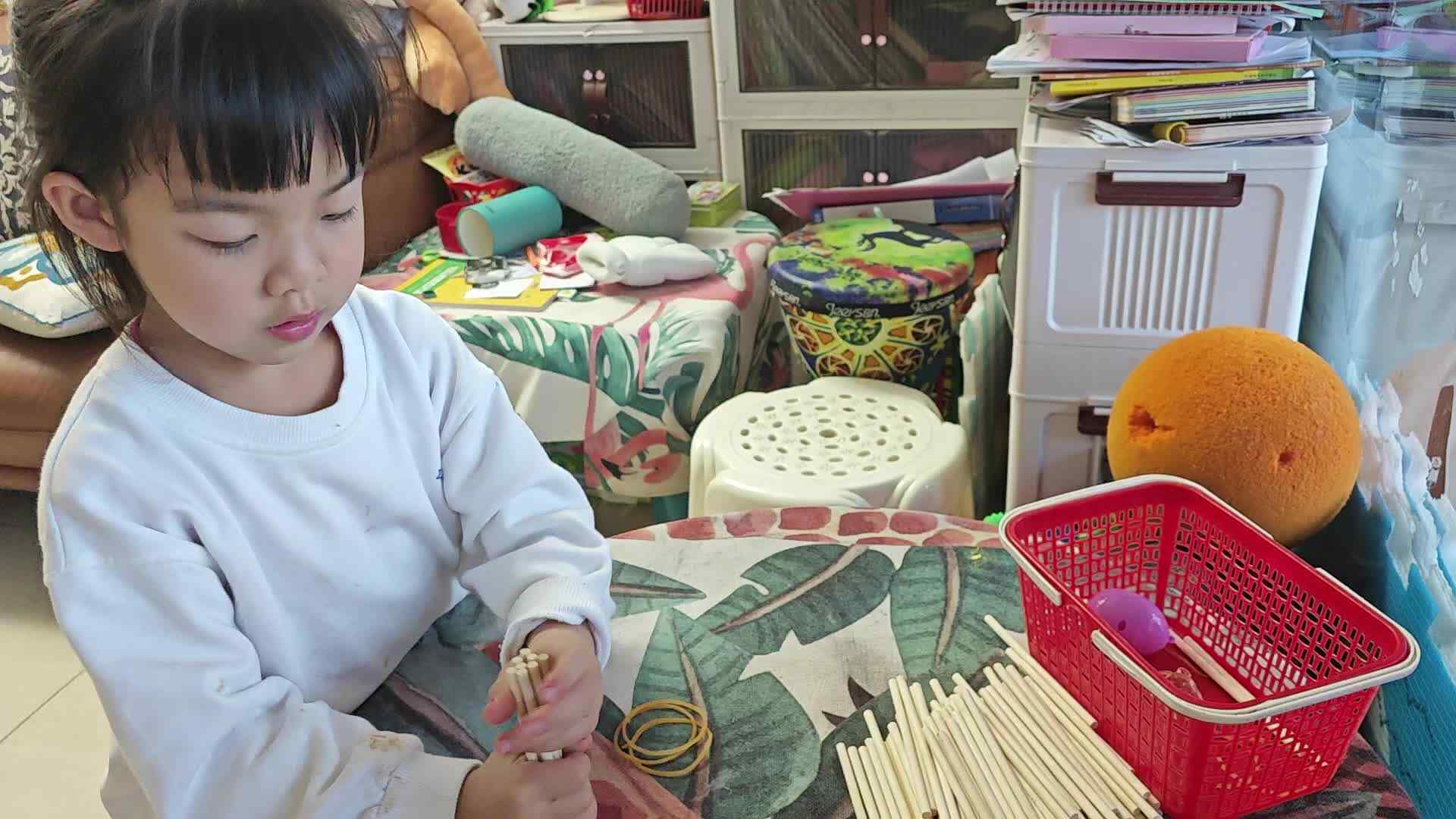 20240401大B班魏琪珈数小棒.mp4