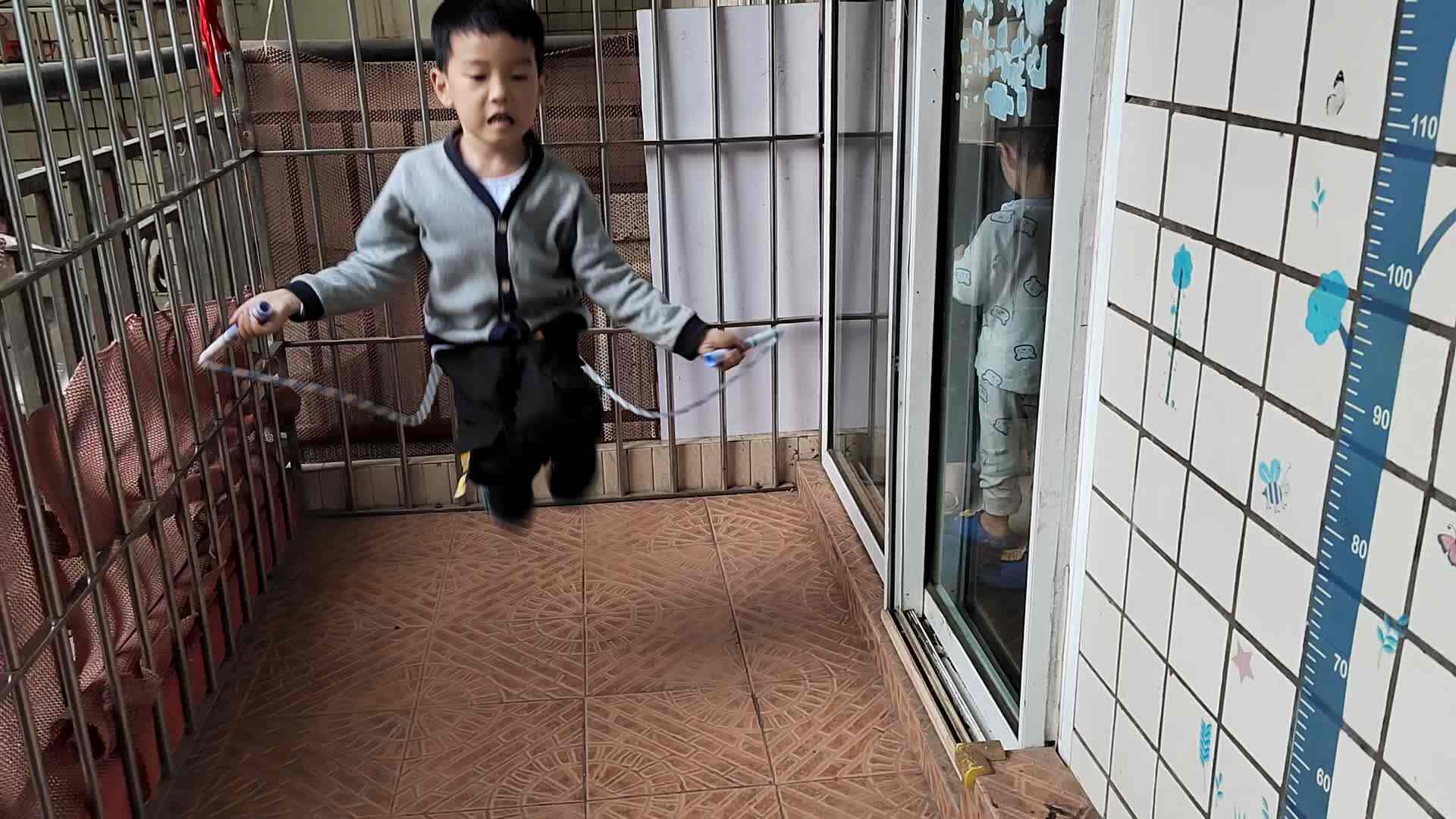 VID_20240414_172511.mp4