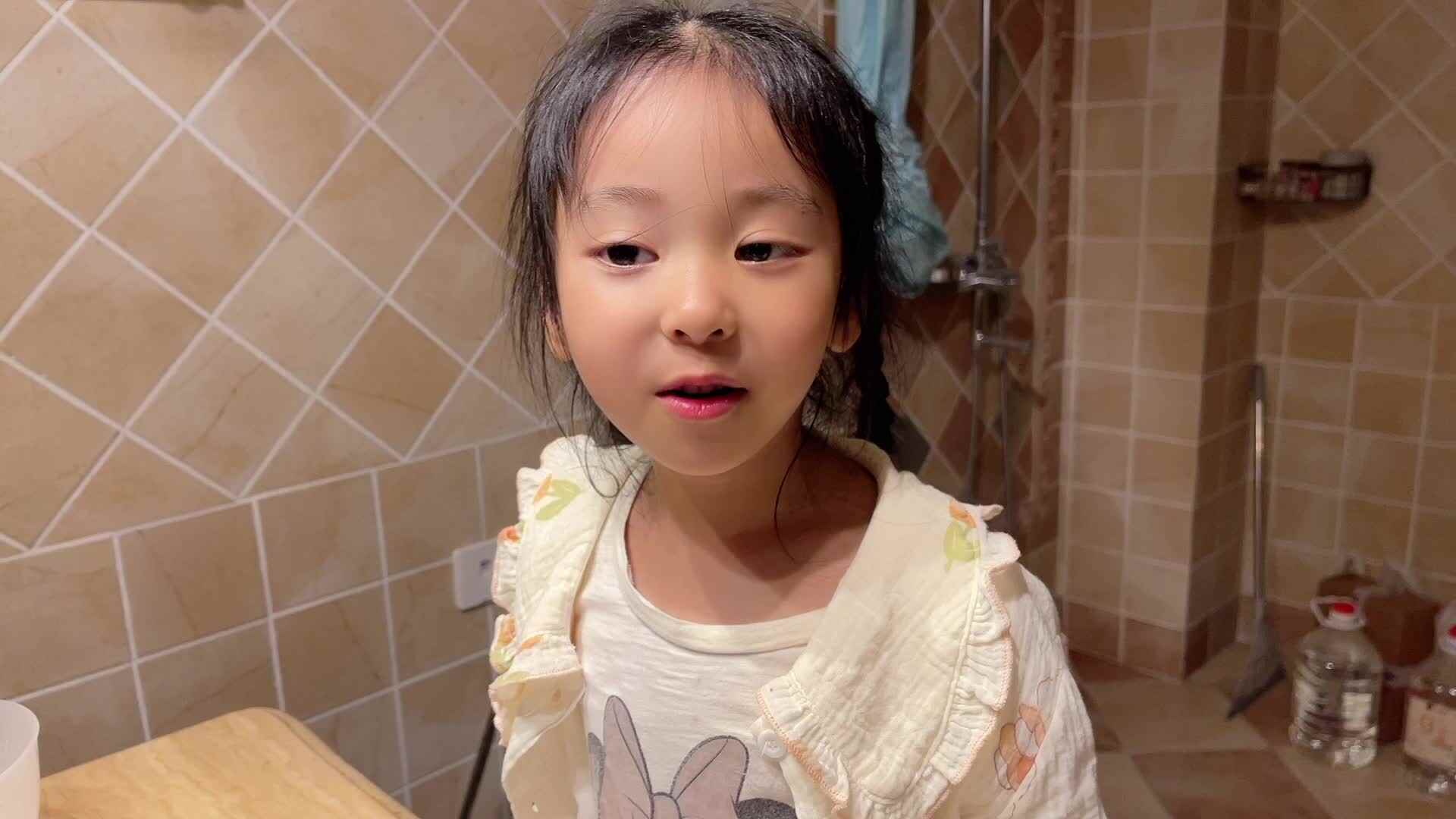 ⁣⁣2026级B班20240422吴晨希闯关练习-练习倒水.mp4