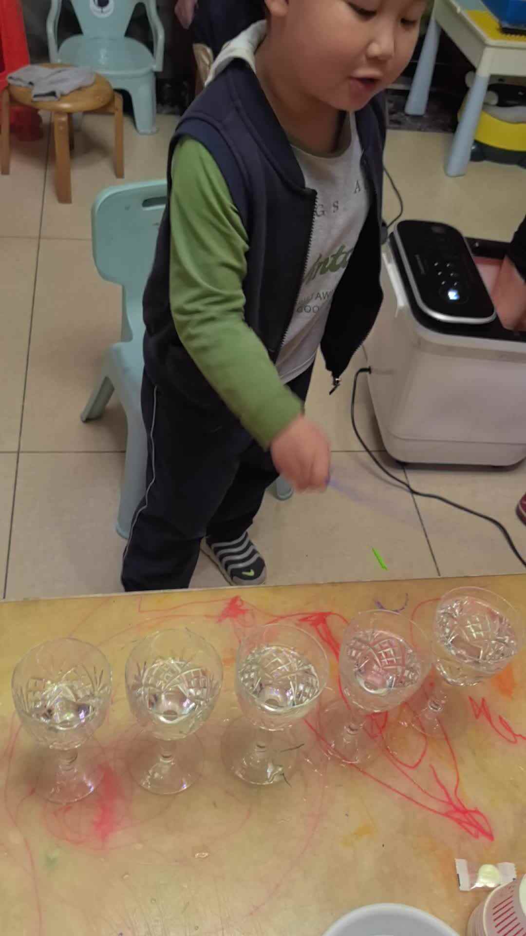 VID_20240408_211022.mp4