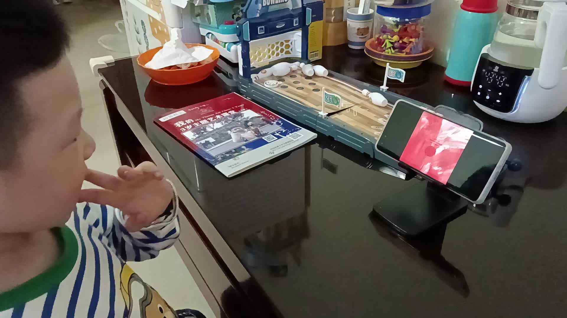 小a班陈栎安5.8观看我的情绪小怪兽.mp4