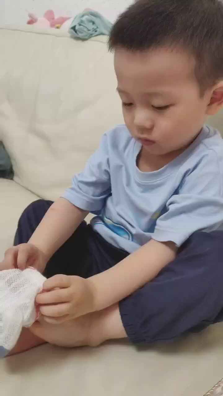 穿袜子