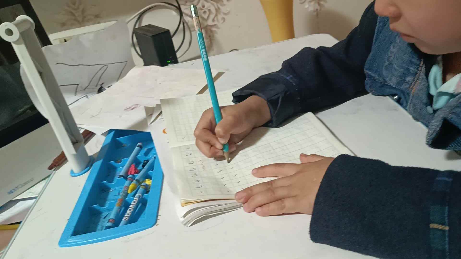 VID_20240502_220404.mp4语文