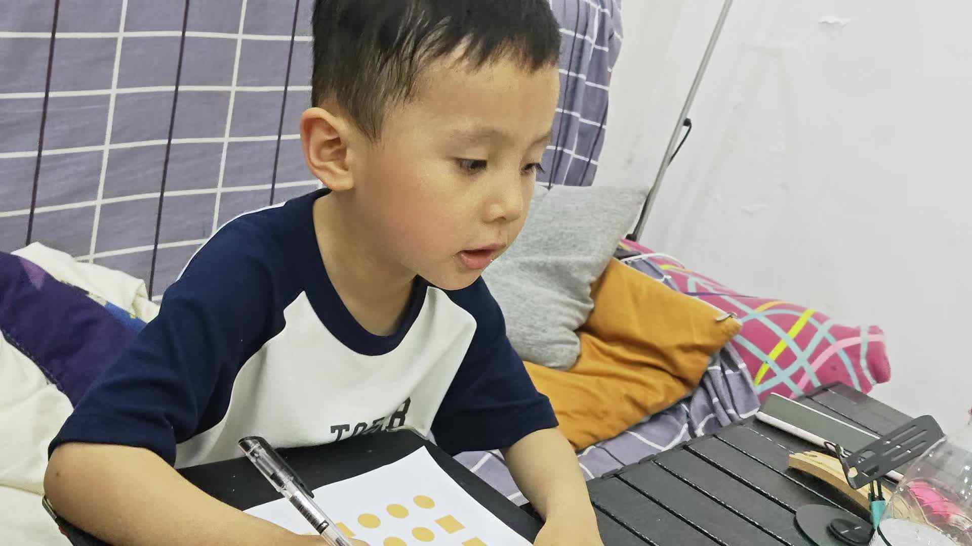 中b班王千与闯关游戏