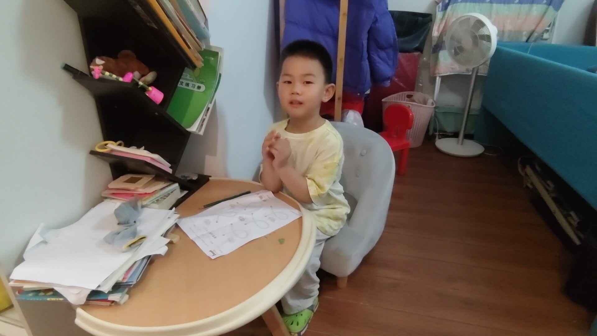 中B李锦城28240521控笔练习