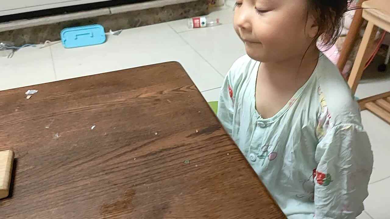 20240527陈灵兮闯关练习手指舞《包饺子》
