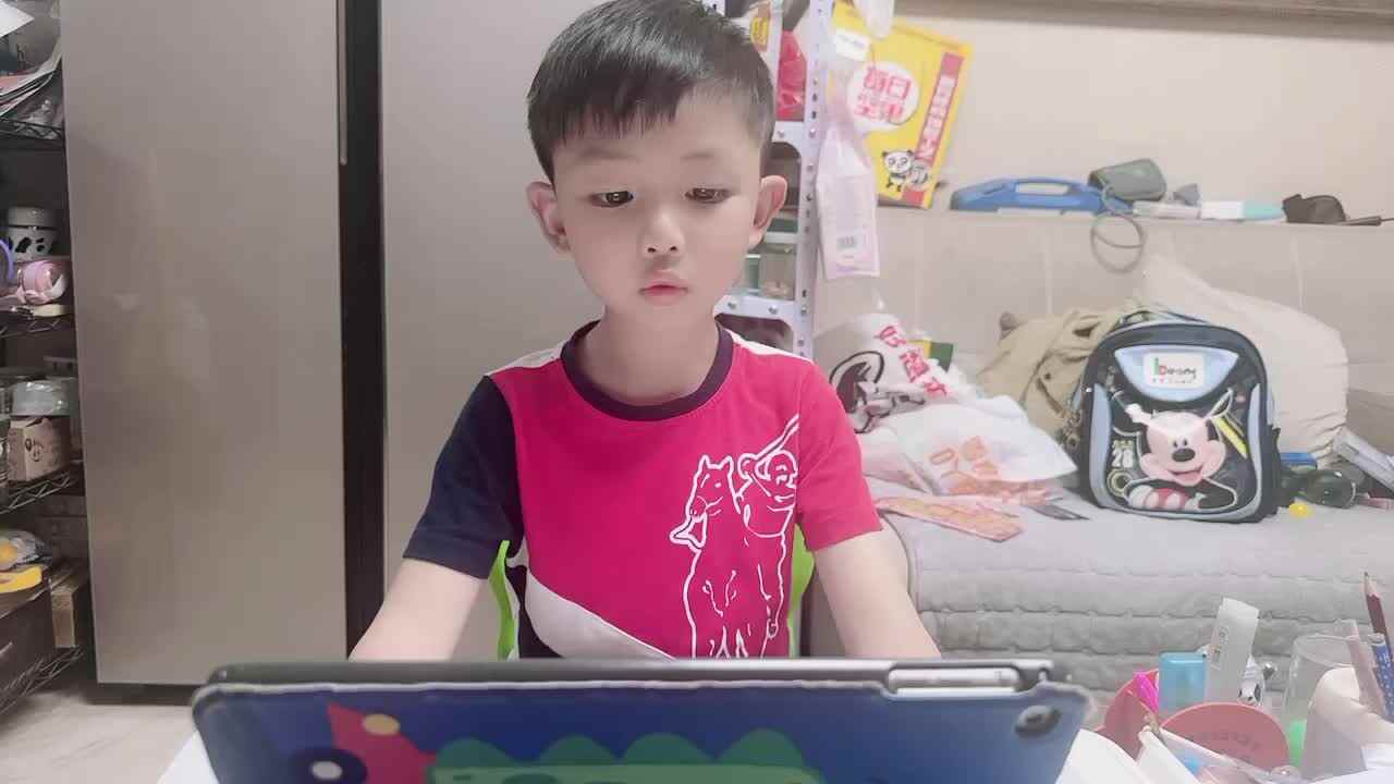 2024.5.16观看跟读《vegetables》朗读示范.MOV