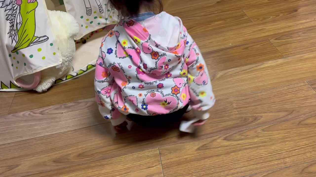 中B班李茵琪模仿擦屁屁.MOV