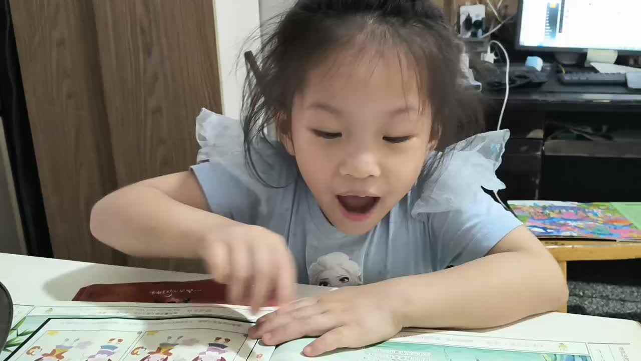 中a班唐依依指读古诗