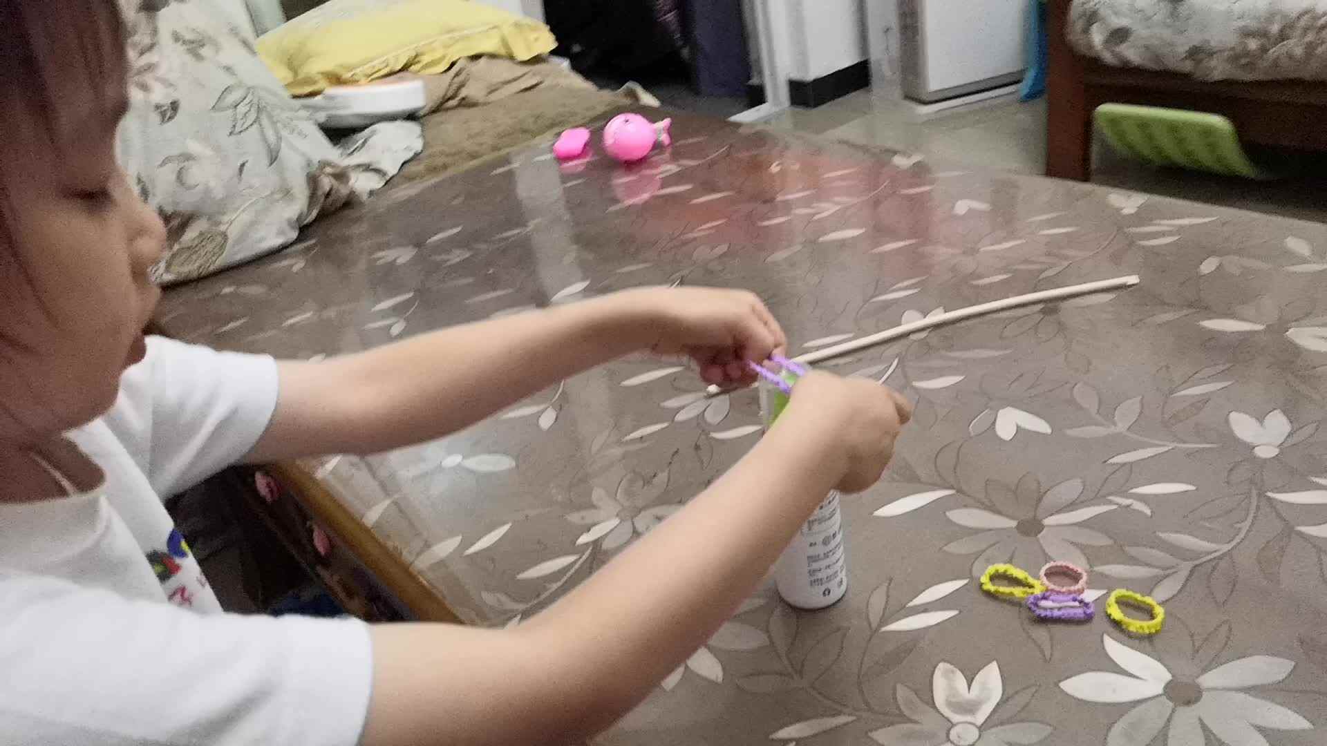 中B班6月24张芷萱练习套皮筋.mp4