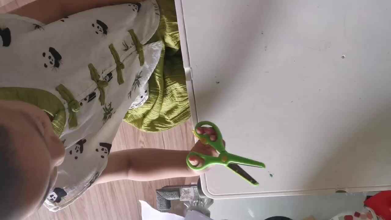 正确使用剪刀