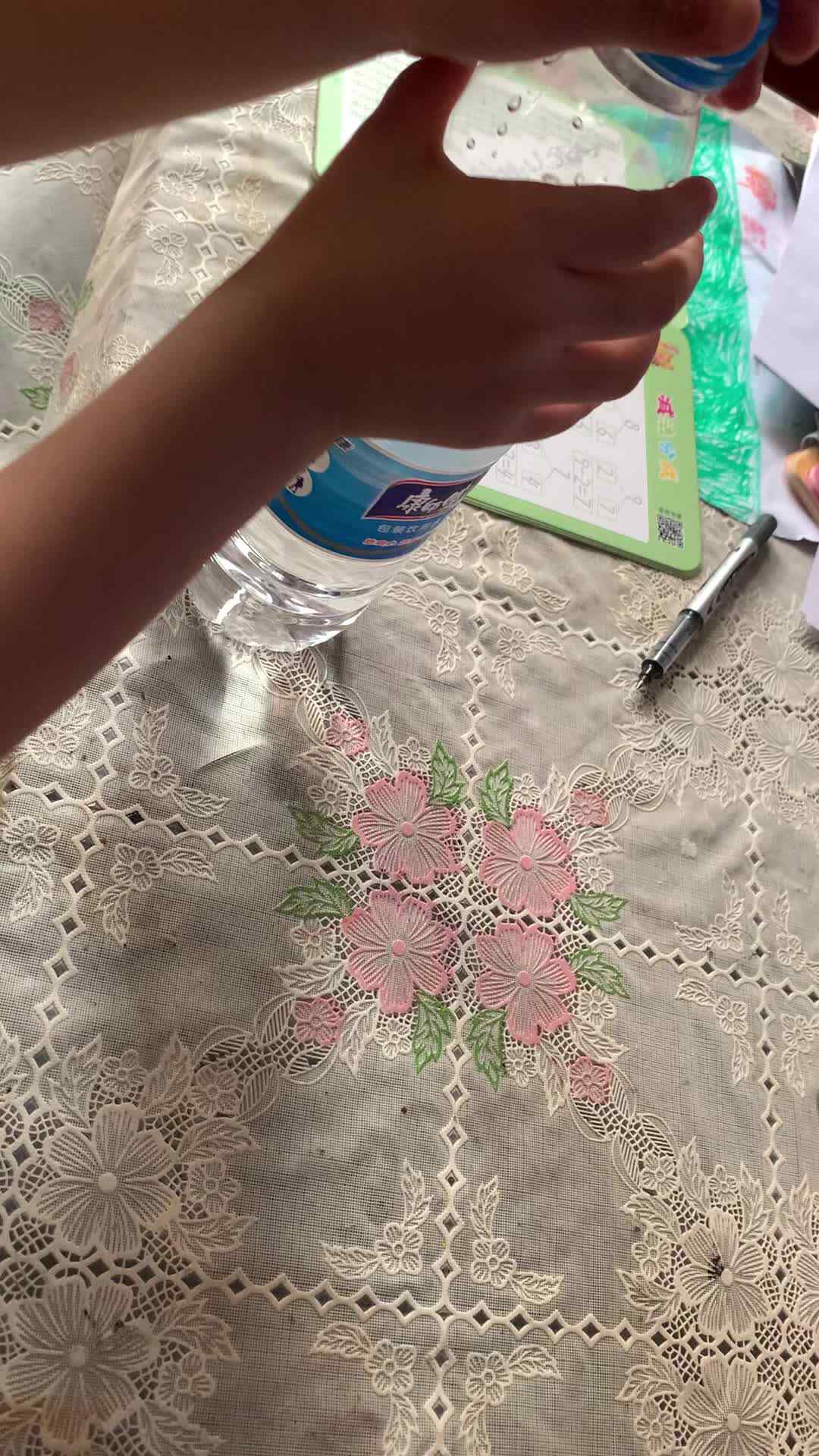 扭瓶盖