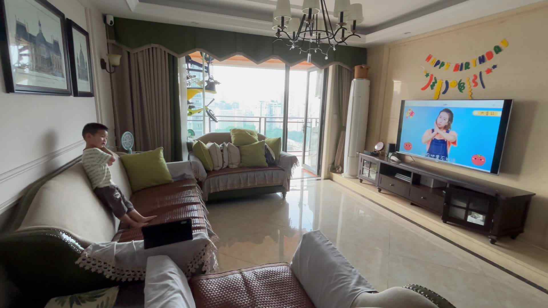 ⁣2024-6-16小A班刘奕宸手势舞《大番茄》.mov