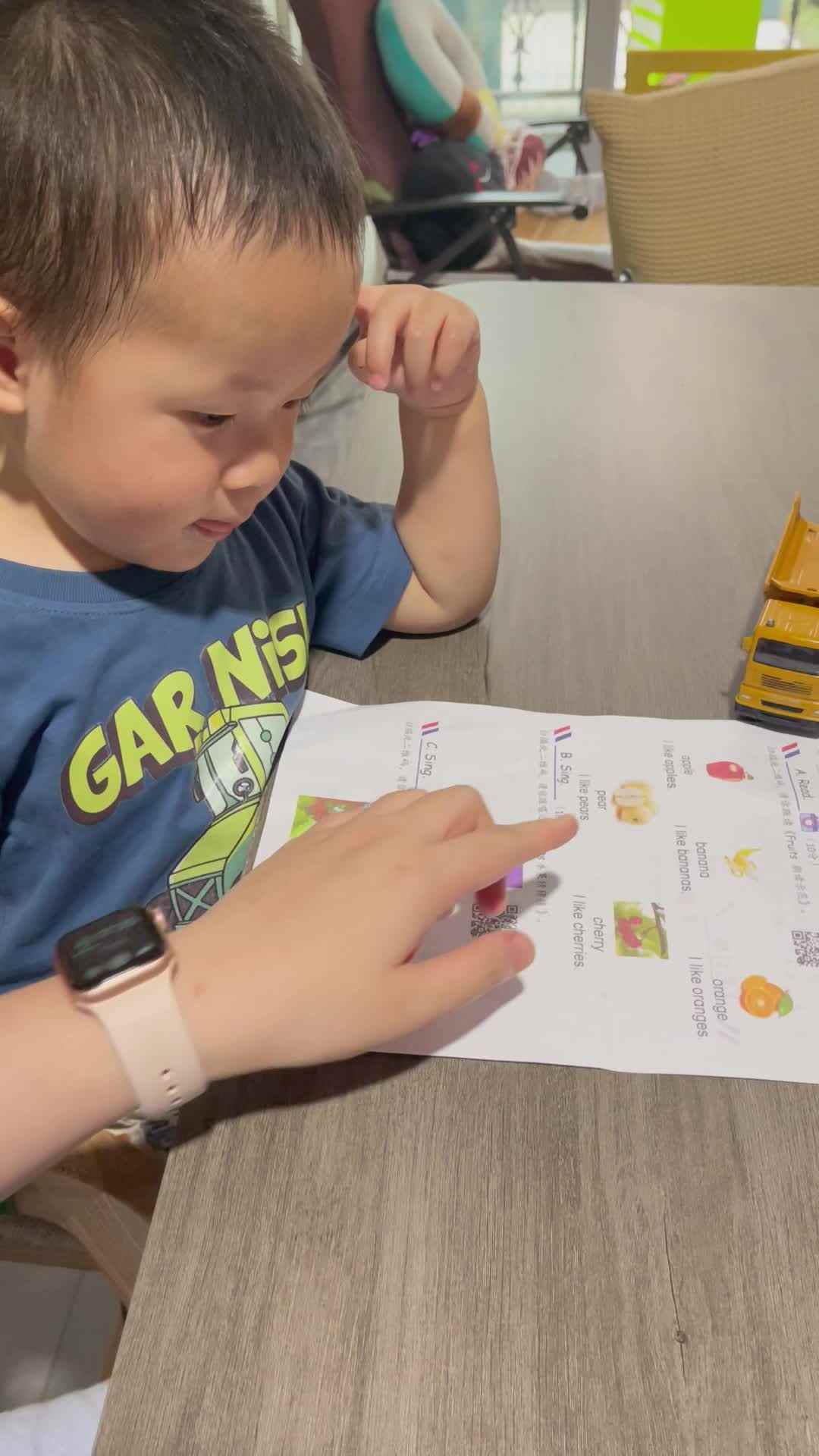 20240706实验小班刘雍洛指读
