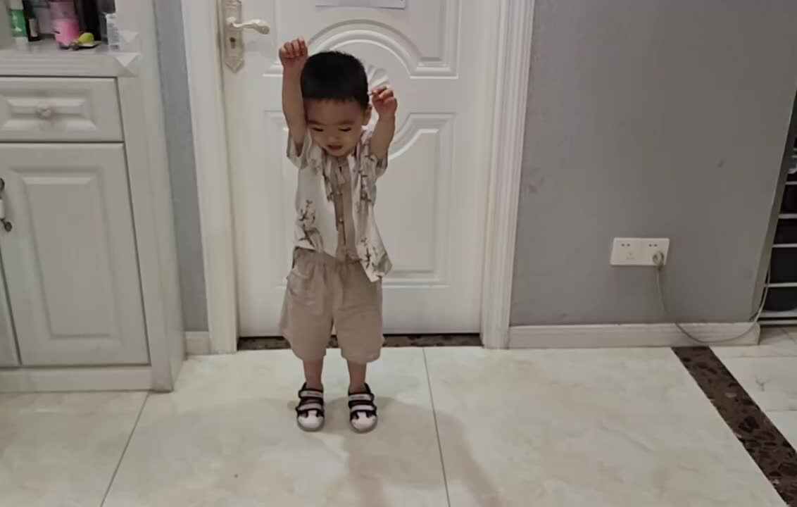 小A班蒋熠2024 7 8_跳远.mp4