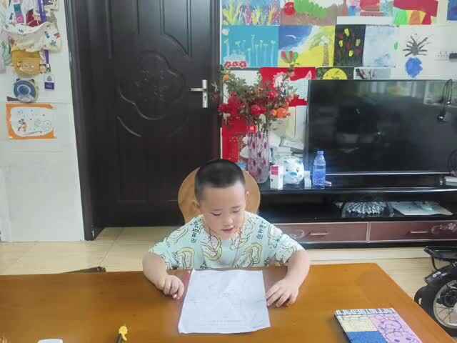 中B班赵芃栎练习控笔训练