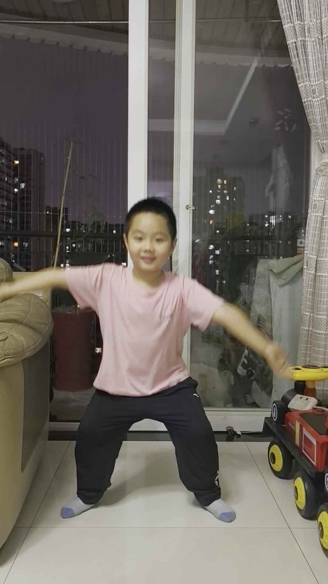 开合跳15次