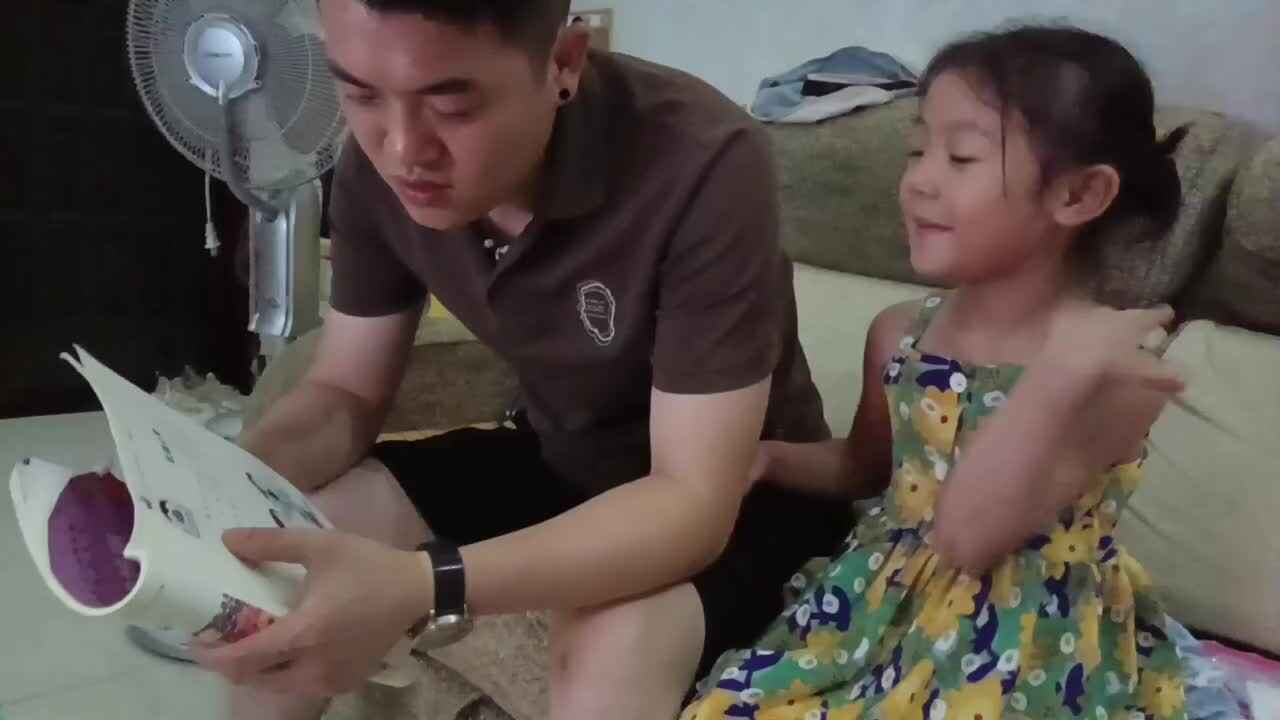 朗读故事书