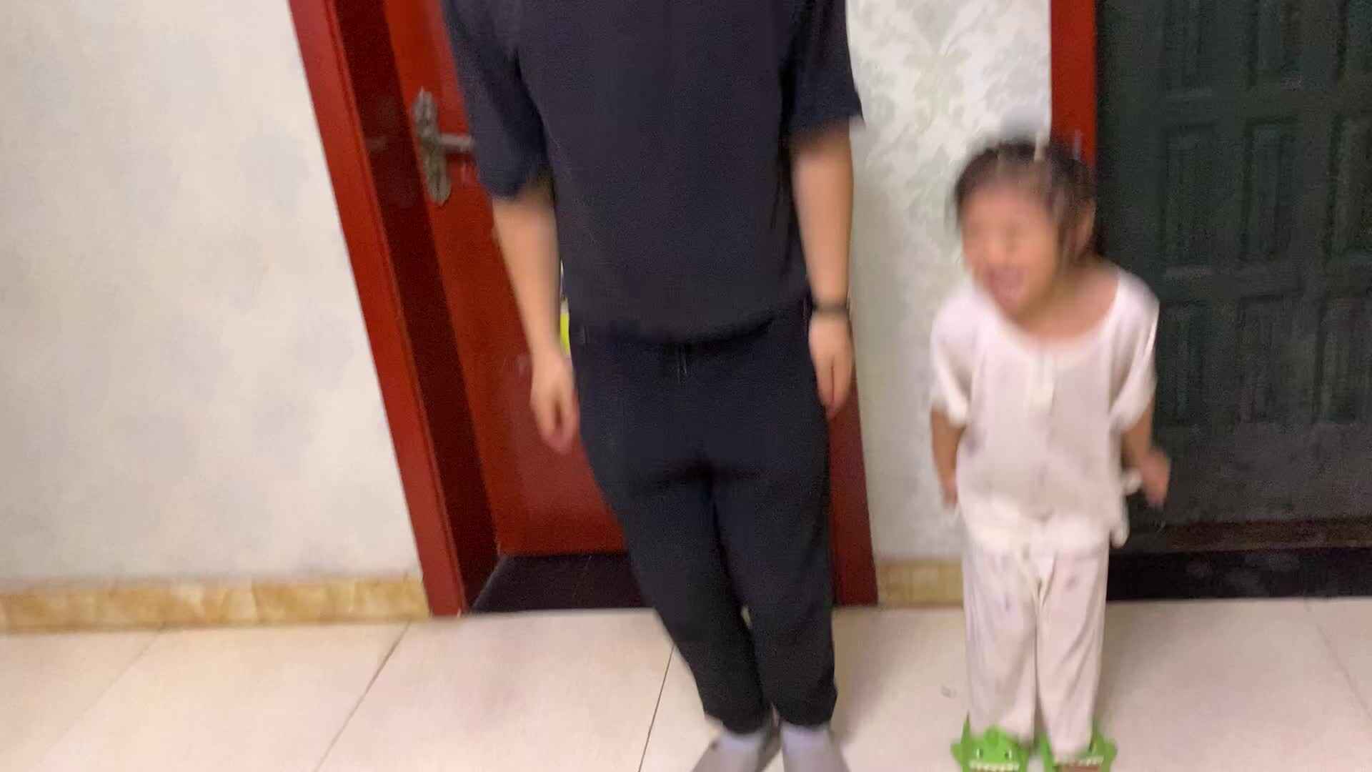 亲子运动双脚跳