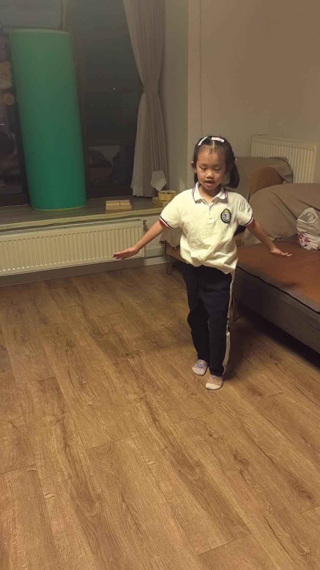 VID_20240923_203700.mp4