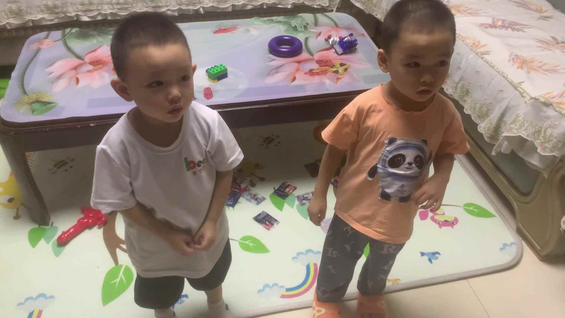 ⁣中A班2024.9.18李柯辰李柯佑站姿训练.mov