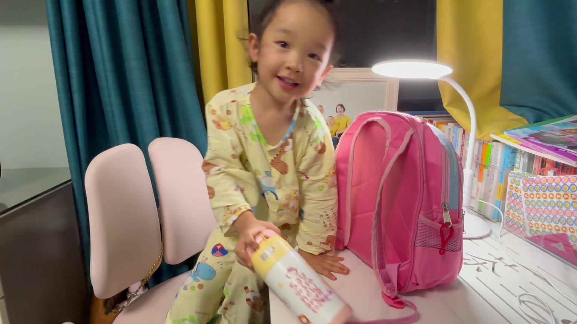 9.19大B班温欣整理书包+背书包联系.mov