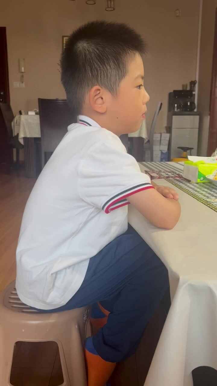 2024.9.18实验学前1班文浚棵