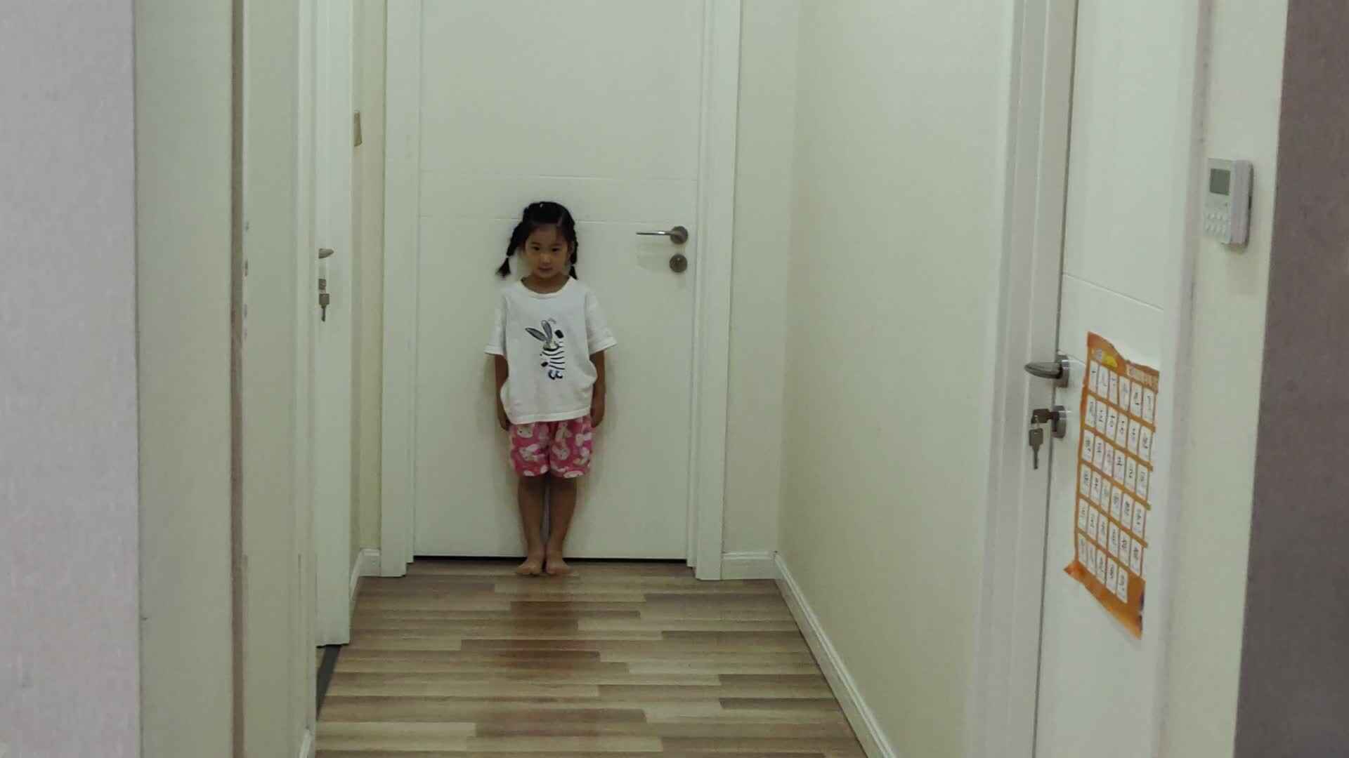 9月29日大B班宁汐言小手又腰正步走训练