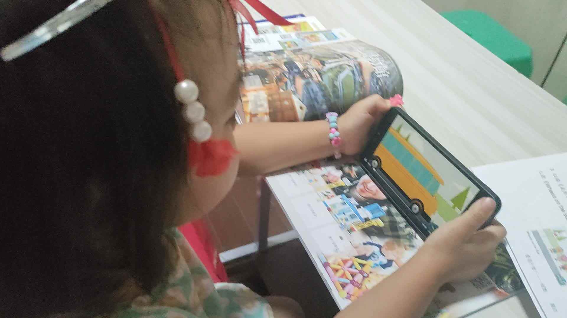 ⁣⁣⁣⁣2024.9.27大A班张弦思 ⁣ ⁣weels on the bus.mp4